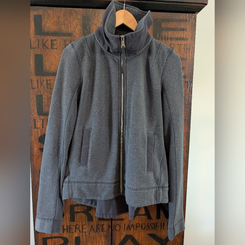 Lululemon Jacket - Picture 4 of 7